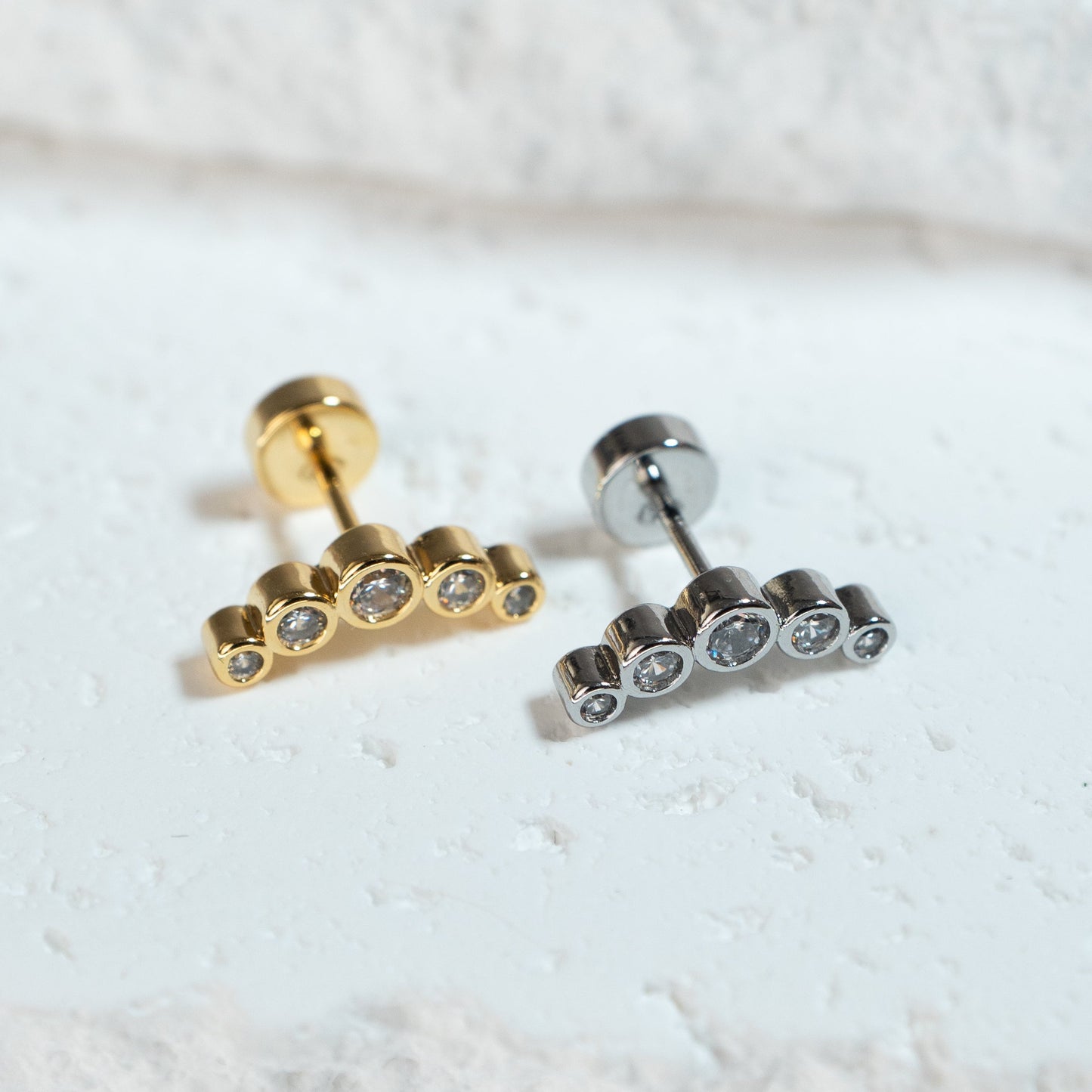 Lunar Arc Cartilage Stud