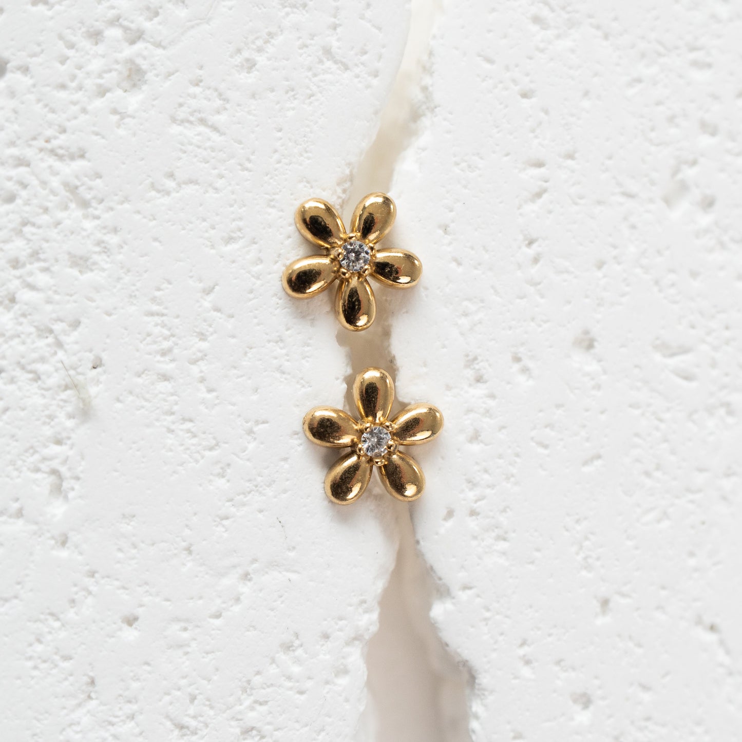 Bloom Studs