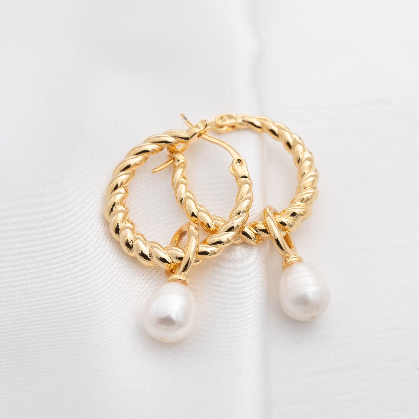 Golden Hoop Pearl