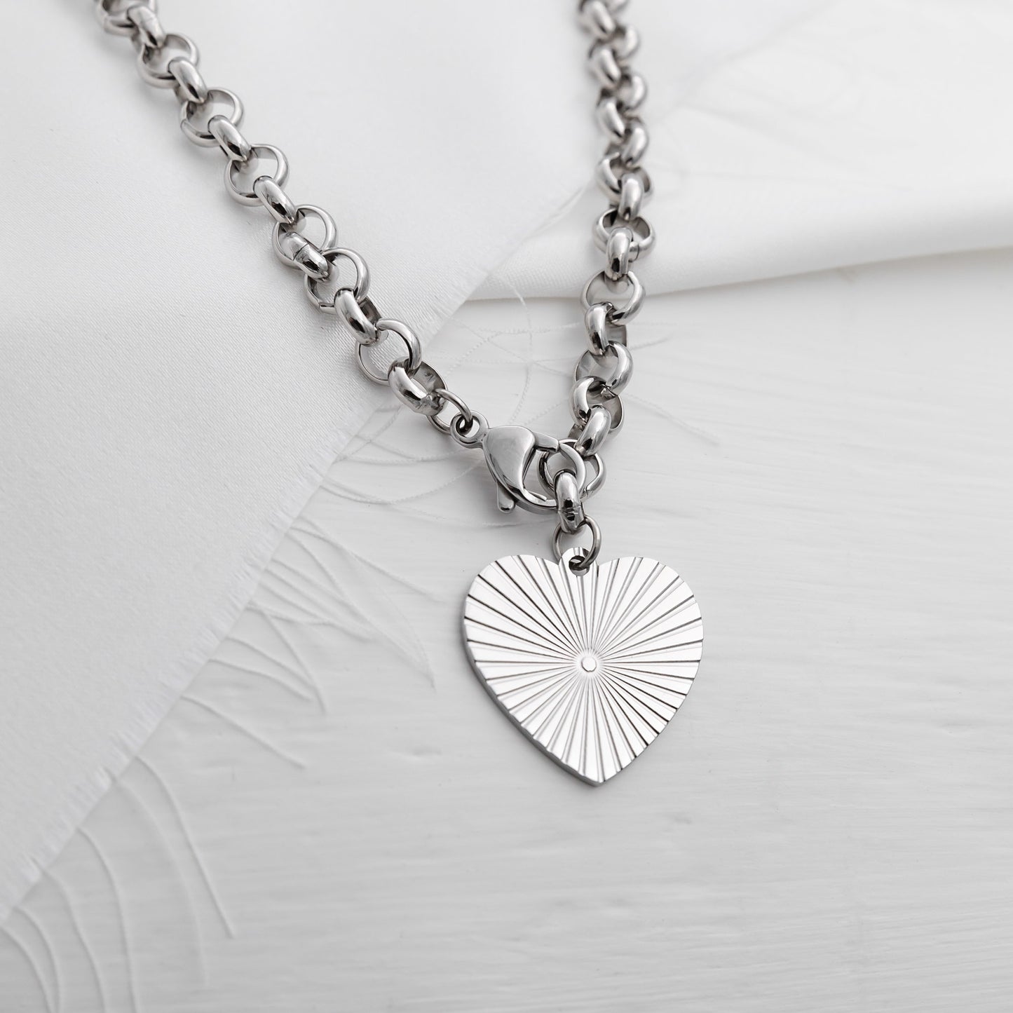 Heart Burst Necklace