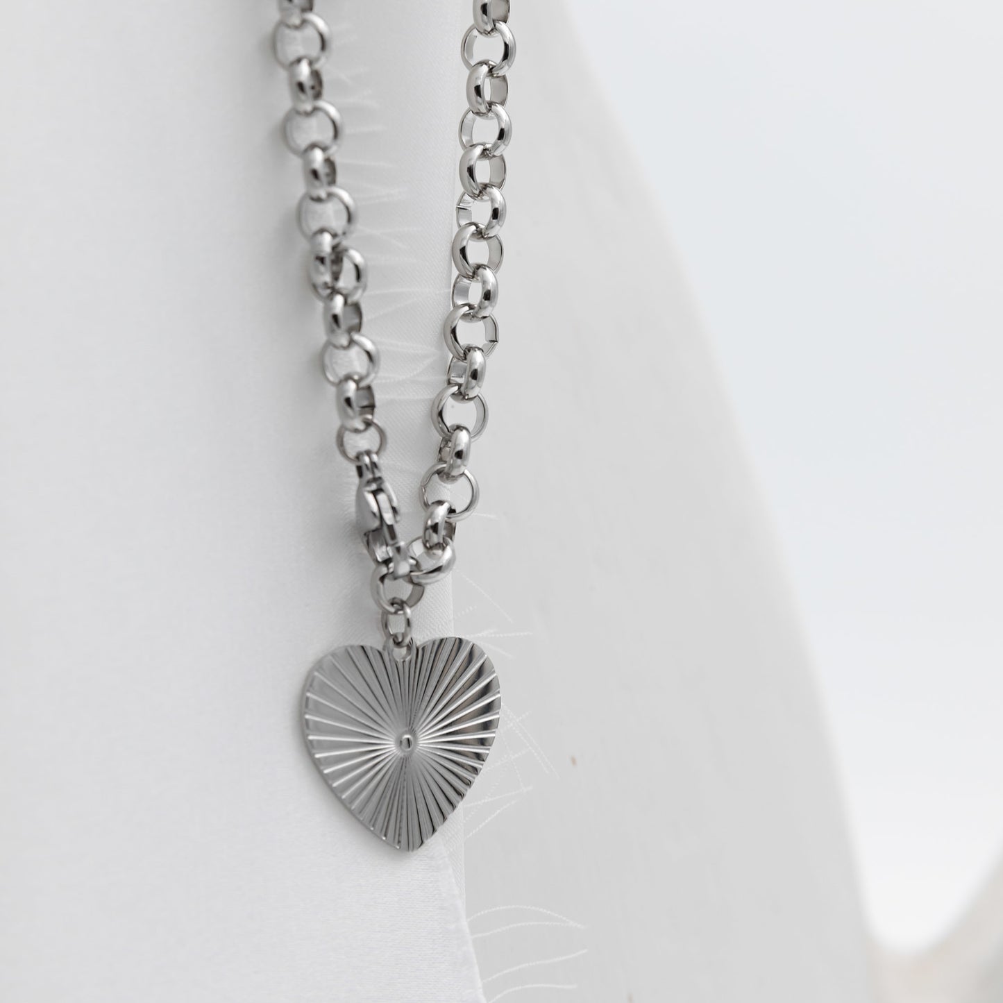 Heart Burst Necklace